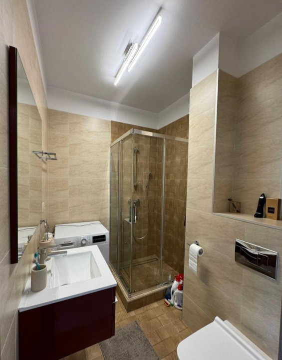 3 camere , lux,  80 mp,  terasa, zona Intre Lacuri