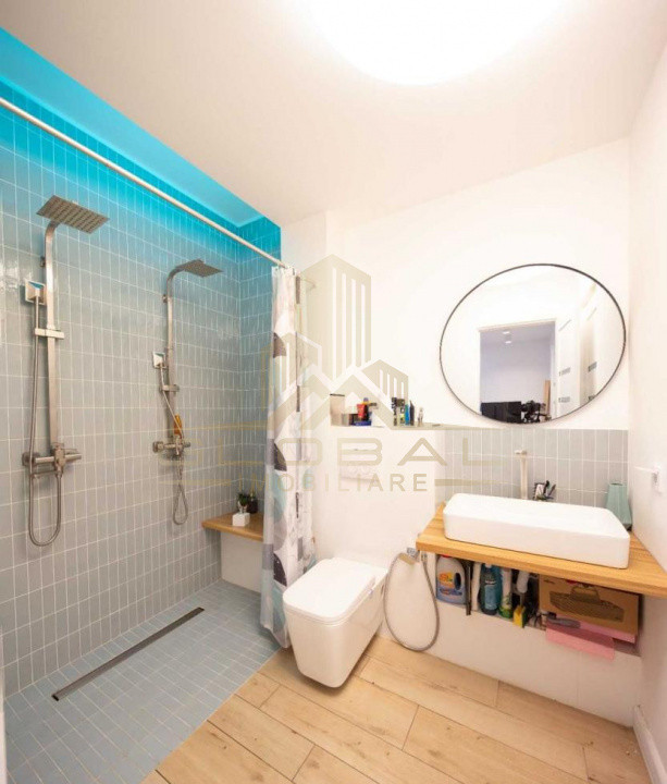 3 camere, casa, 2 nivele, 76 mp,  terasa, zona Piata Abator, Semicentral