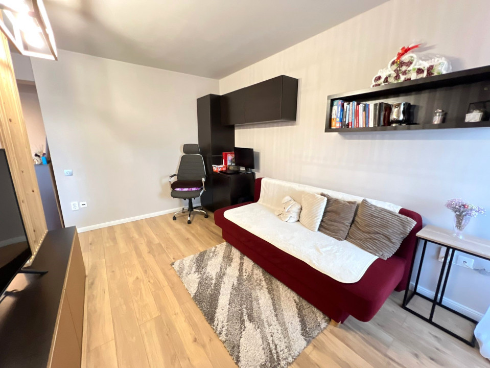 3 camere , 60 mp, 2 parcari,2 terase, Zona liceului ELF , Buna Ziua