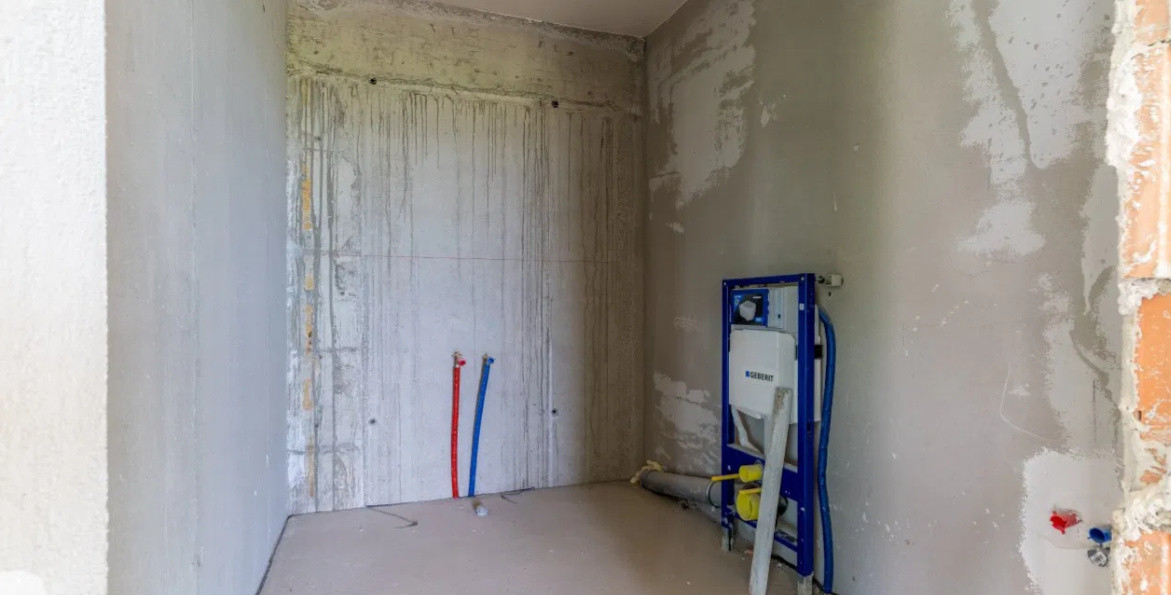 3 camere, semifinisat, 135 mp,  terasa, curte, parcare, zona Europa