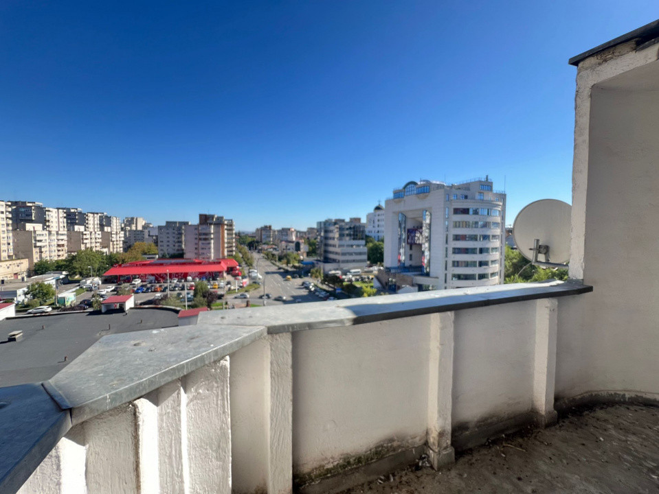 4 camere ,decomandat, 100 mp, 2 balcoane, str.Dorobantilor, Marasti