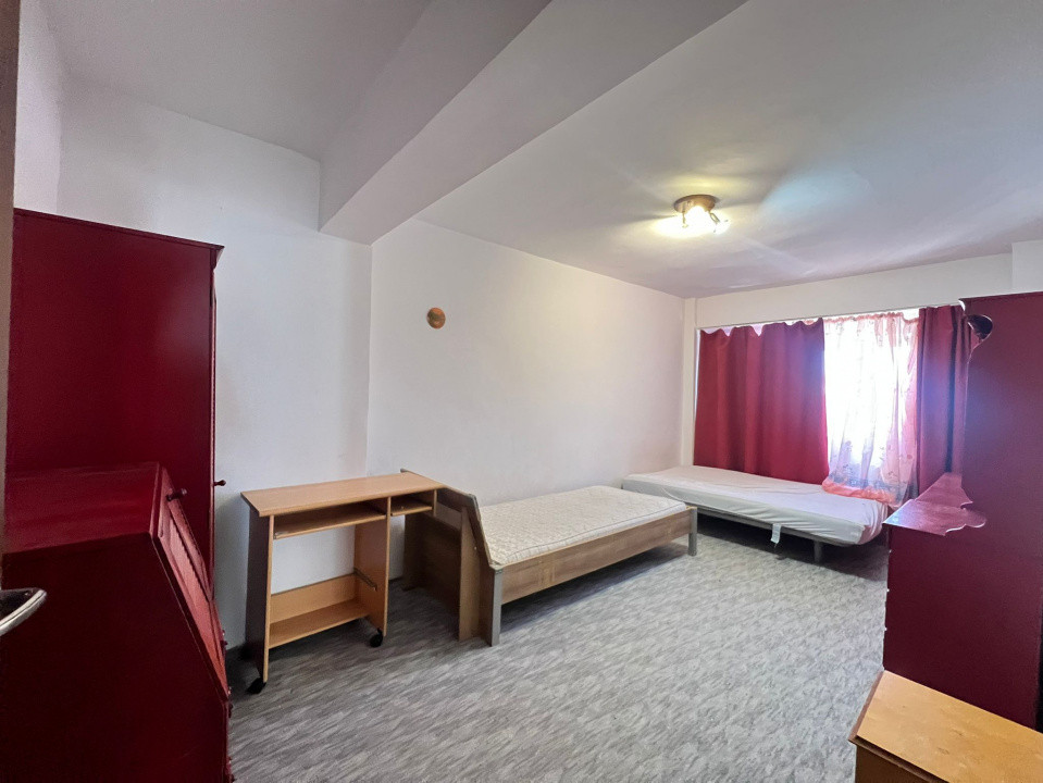 4 camere ,decomandat, 100 mp, 2 balcoane, str.Dorobantilor, Marasti