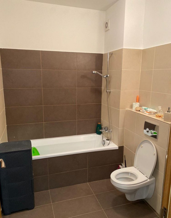 2 camere , 51 mp,  terasa cu curte 33 mp, zona str.Miko Imre, Calea Turzii