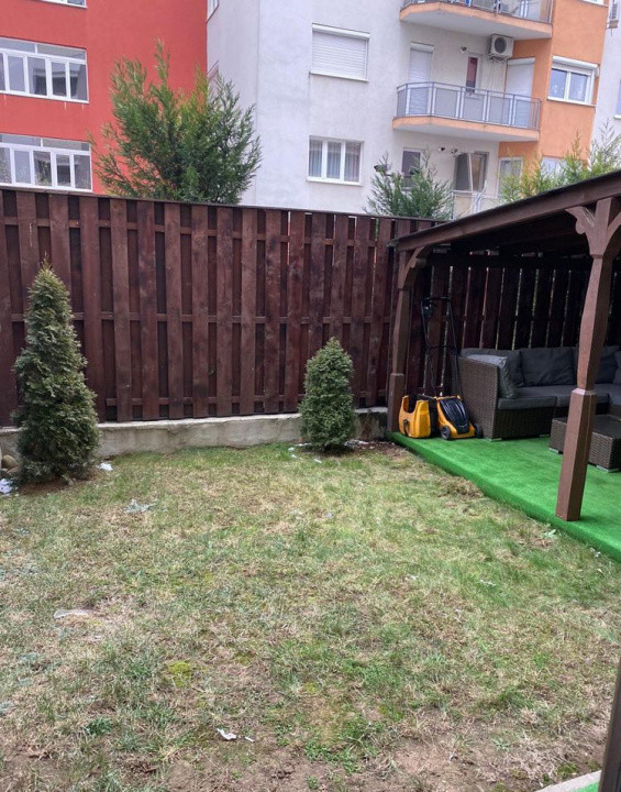 2 camere , 51 mp,  terasa cu curte 33 mp, zona str.Miko Imre, Calea Turzii
