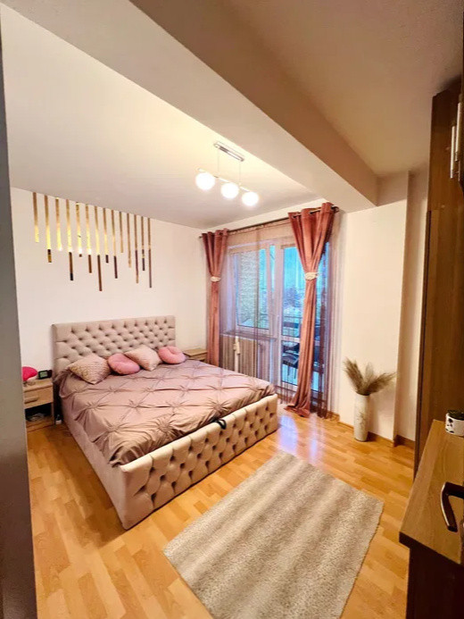 3 camere , 67 mp,  balcon, parcare, zona str.Calea Dorobantilor, Marasti