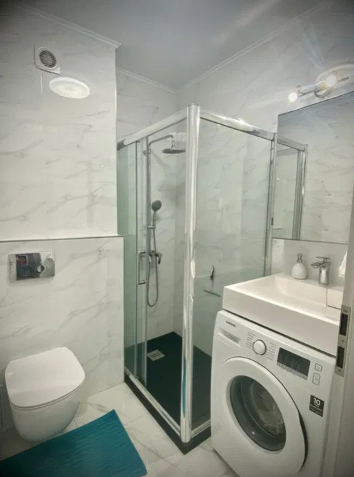 3 camere, LUX, 76 mp,  2 terase, parcare, zona str. Mihai Romanul, Gara