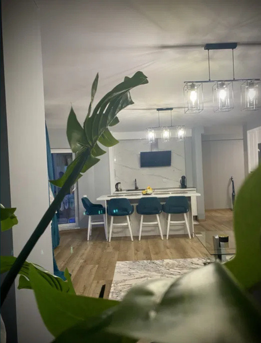 3 camere, LUX, 76 mp,  2 terase, parcare, zona str. Mihai Romanul, Gara