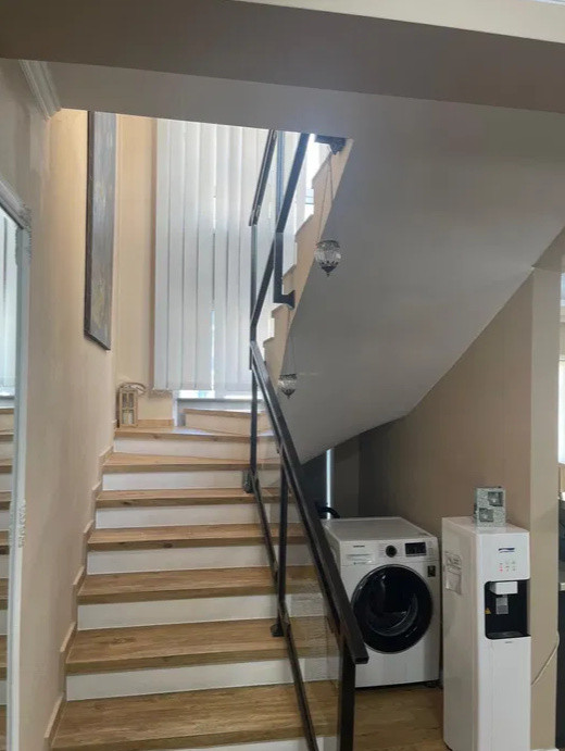 3 camere,  90 mp,  terasa 90 mp, parcare , zona str. Padurii, Grigorescu