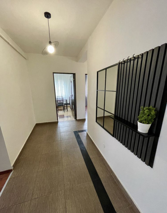 3 camere ,decomandat, 80 mp, parcare,  terasa, zona str.Buna Ziua