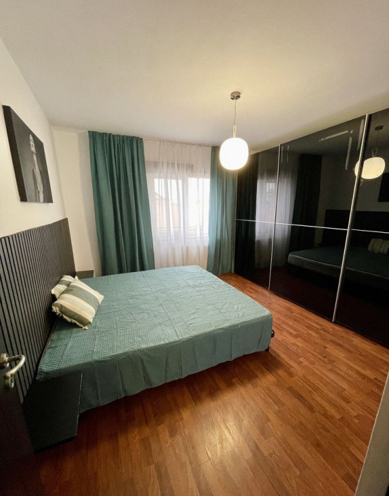 3 camere ,decomandat, 80 mp, parcare,  terasa, zona str.Buna Ziua