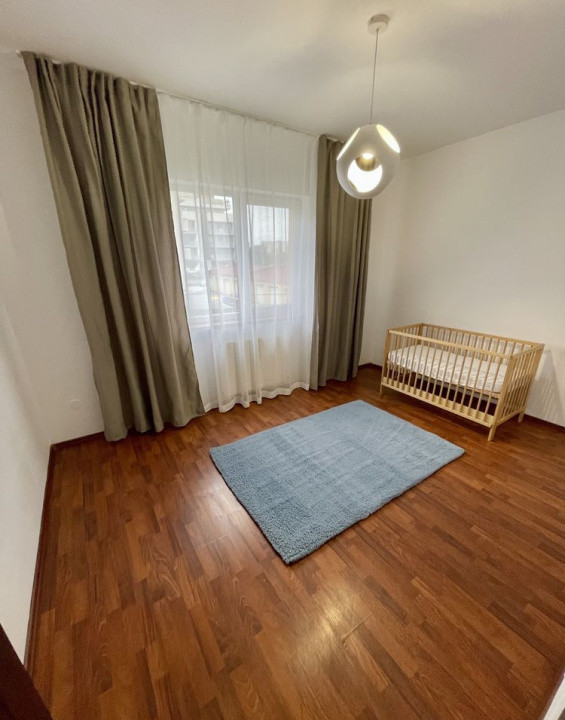 3 camere ,decomandat, 80 mp, parcare,  terasa, zona str.Buna Ziua