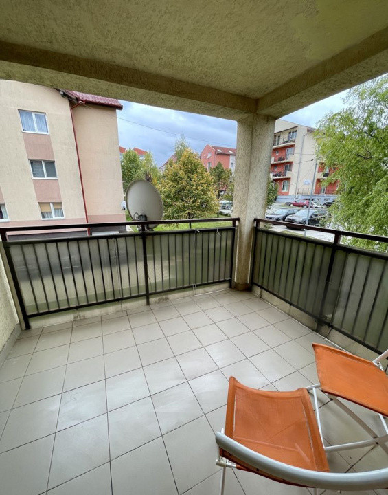 3 camere ,decomandat, 80 mp, parcare,  terasa, zona str.Buna Ziua