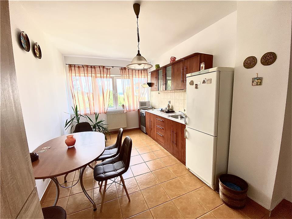 2 camere 65 mp decomandat parcare zona Zorilor str. Gh. Dima