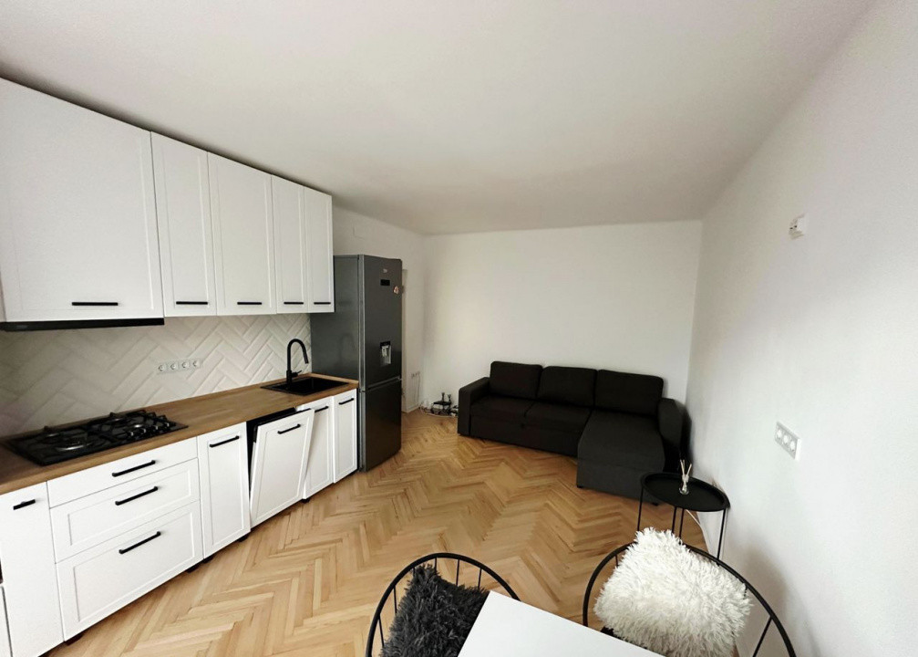 4 camere ,decomandat, 70 mp,  terasa, 2 parcari, zona str.Aurel Vlaicu, Marasti
