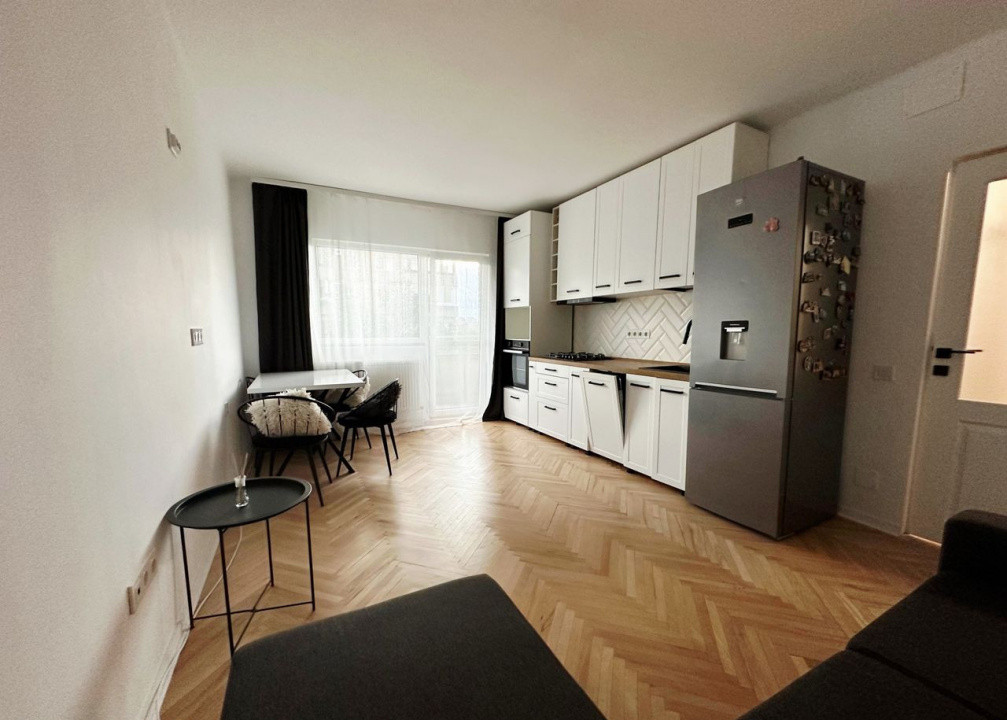 4 camere ,decomandat, 70 mp,  terasa, 2 parcari, zona str.Aurel Vlaicu, Marasti