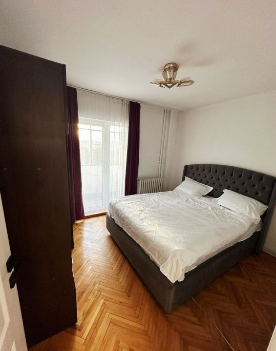 4 camere ,decomandat, 70 mp,  terasa, 2 parcari, zona str.Aurel Vlaicu, Marasti