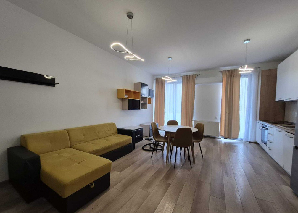 3 camere, 76 mp,  terasa, parcare, zona str.Ploiesti, Centru