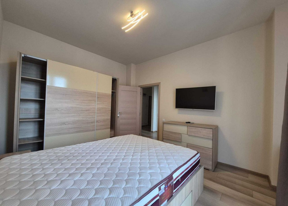3 camere, 76 mp,  terasa, parcare, zona str.Ploiesti, Centru