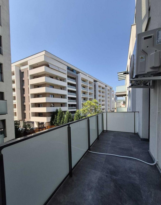 3 camere, 76 mp,  terasa, parcare, zona str.Ploiesti, Centru