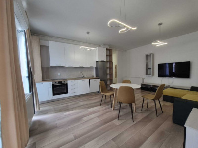 3 camere, 76 mp,  terasa, parcare, zona str.Ploiesti, Centru