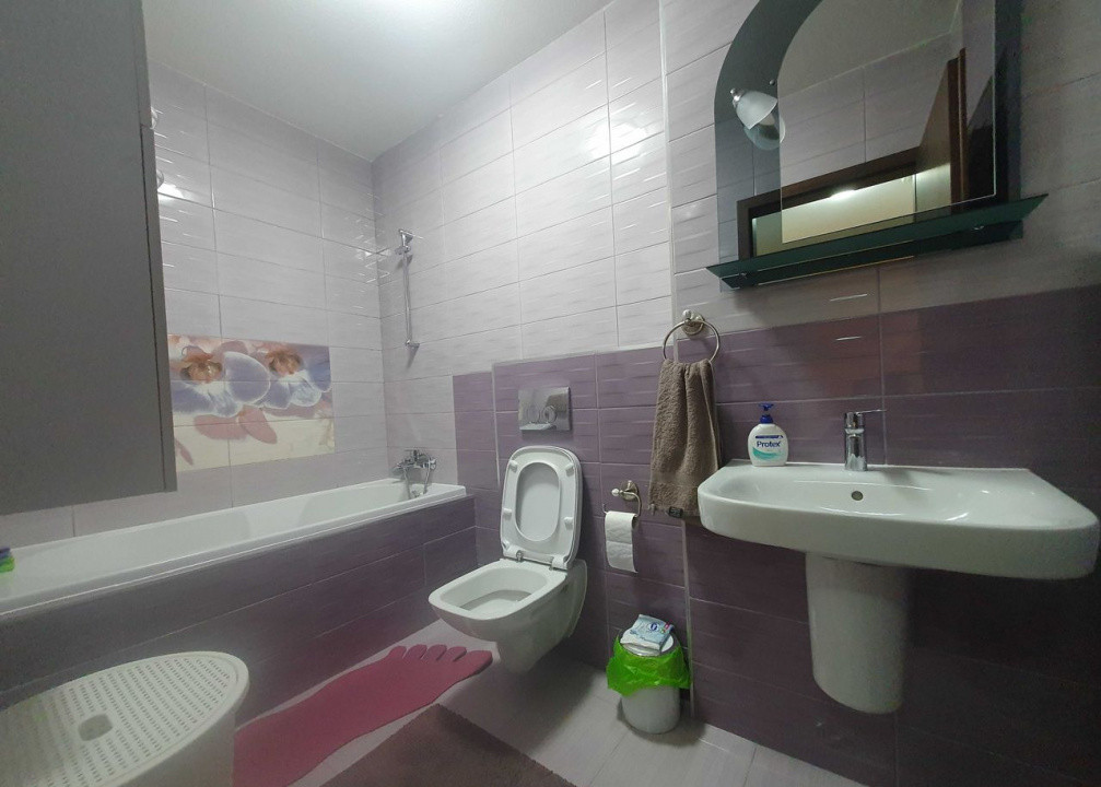 2 camere ,decomandat, 53 mp,  terasa, parcare, zona str.Buna Ziua