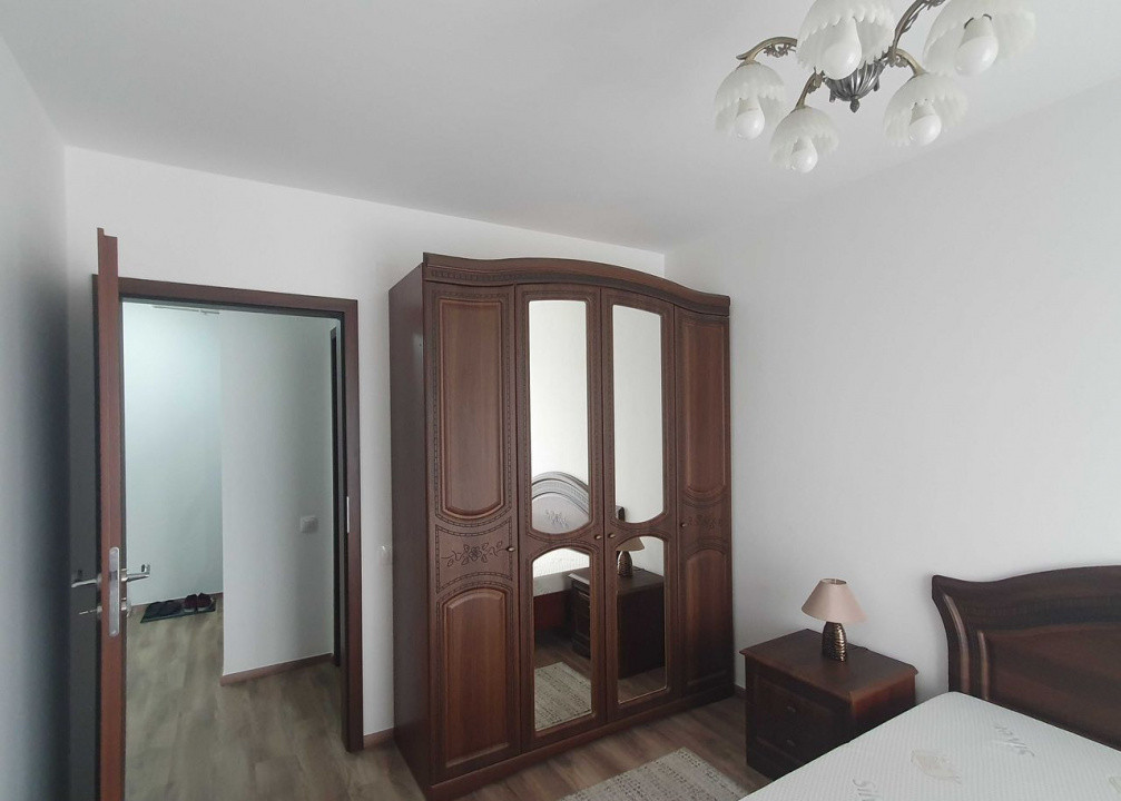 2 camere ,decomandat, 53 mp,  terasa, parcare, zona str.Buna Ziua