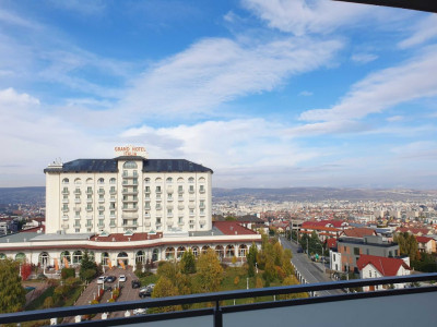 2 camere ,decomandat, 53 mp,  terasa, parcare, zona str.Buna Ziua