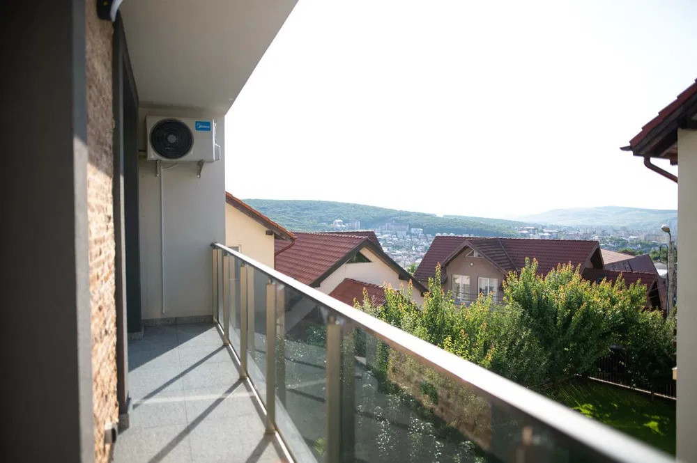 Apartament in Duplex , Lux Totul Nou, 80 mp- garaj - Europa, E.Ionesco