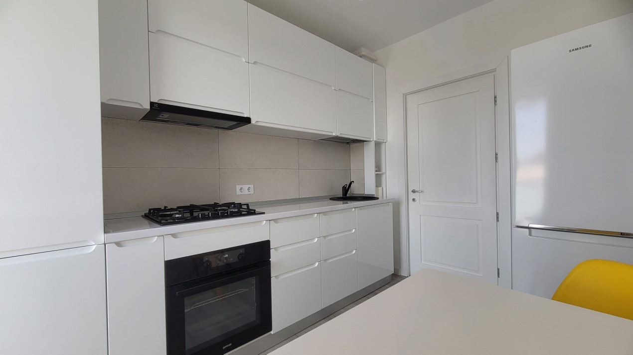 2 camere, decomandat, Lux,  56 mp,  terasa,, garaj, Andrei Muresanu
