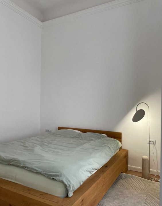 4 camere ,circular, 125 mp,  terasa, zona str.Eroilor, Centru