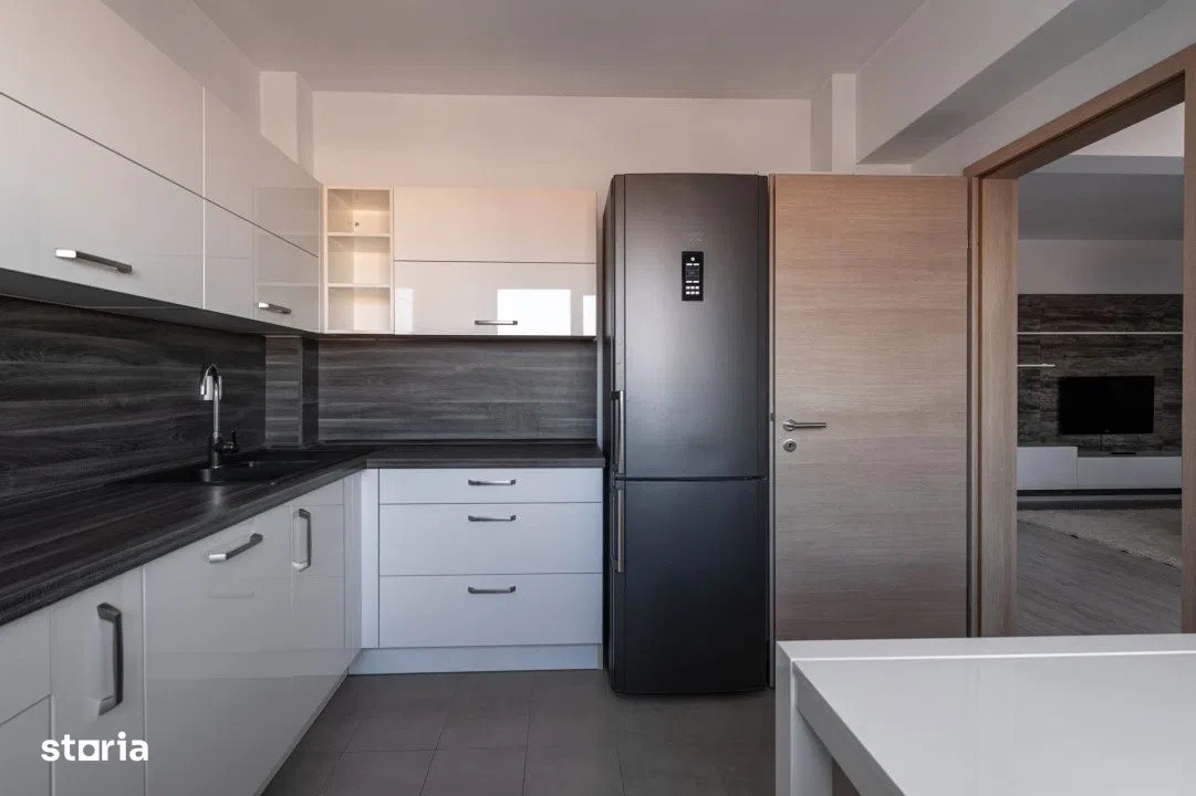 3 camere ,Lux, 82 mp, garaj, terasa 34 mp, zons str.Buna Ziua