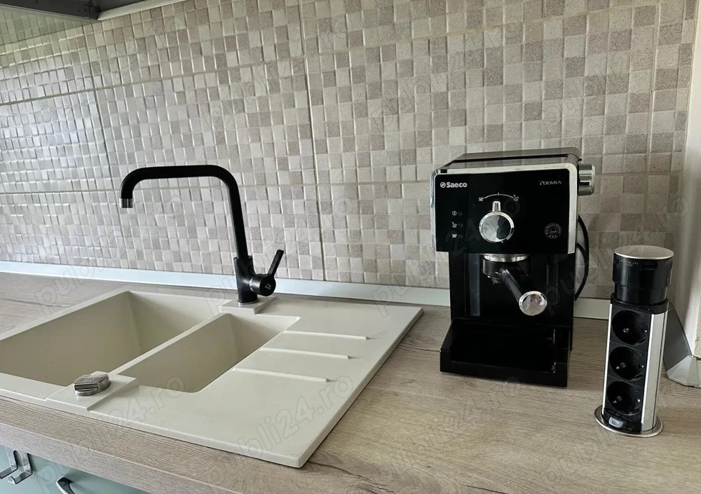 3 camere ,decomandat, 69 mp,  terasa, parcare, zona str.Trifoiului, Buna-Ziua