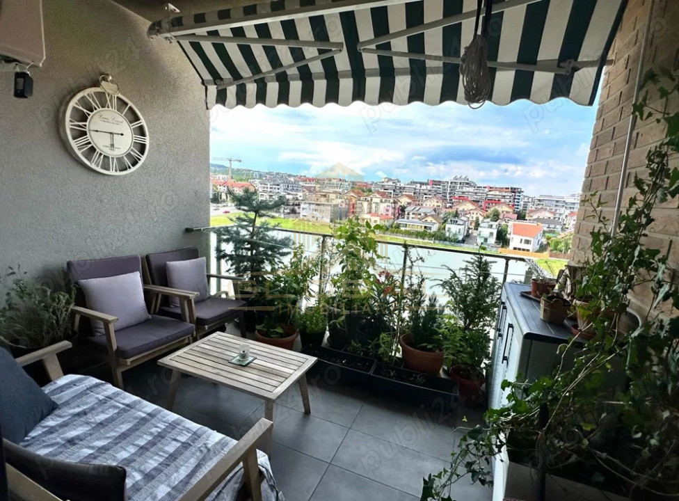 3 camere ,decomandat, 69 mp,  terasa, parcare, zona str.Trifoiului, Buna-Ziua