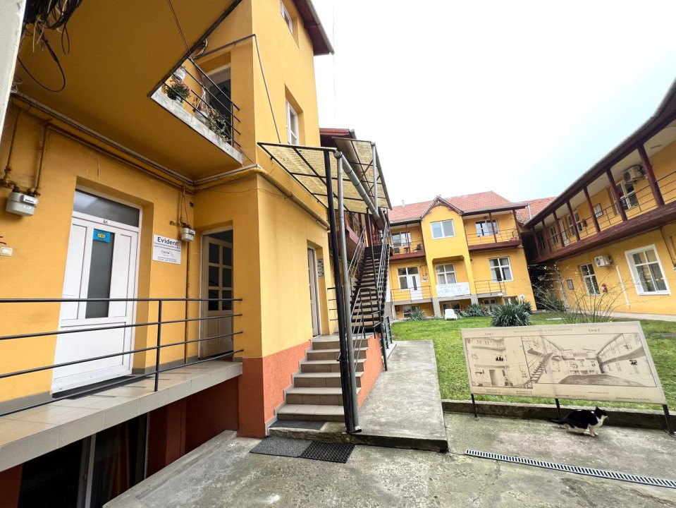 Apartamen 2 camere, 50 mp.. IMOBIL NOU, Str.Traian, Centru 