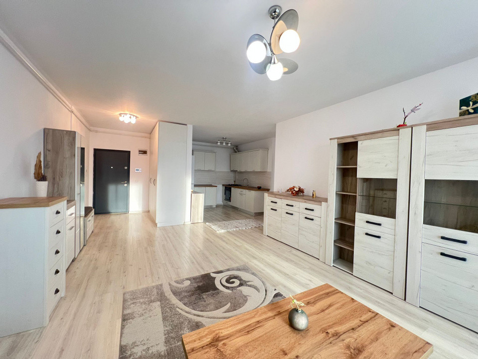 3 camere ,Lux, 75 mp, parcare,  terasa, zona str.Frunzisului, Zorilor