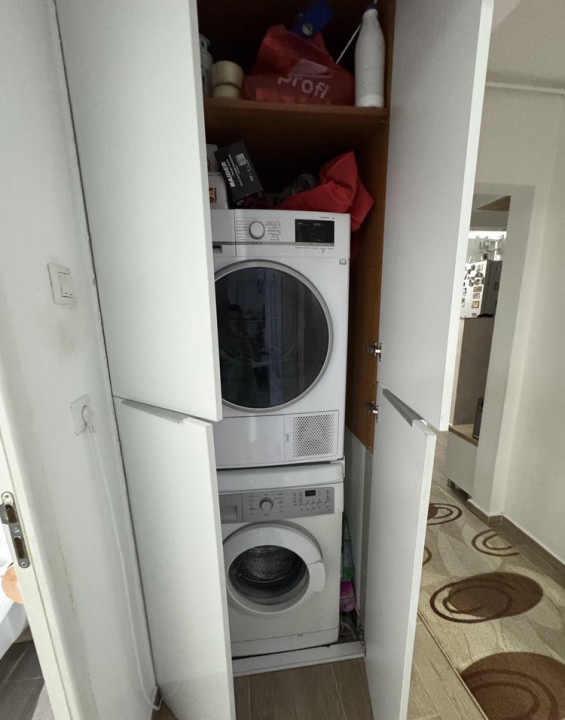 3 camere, decomandat, 65 mp,  balcon, zona  Marasti