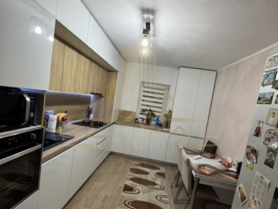 3 camere, decomandat, 65 mp,  balcon, zona  Marasti