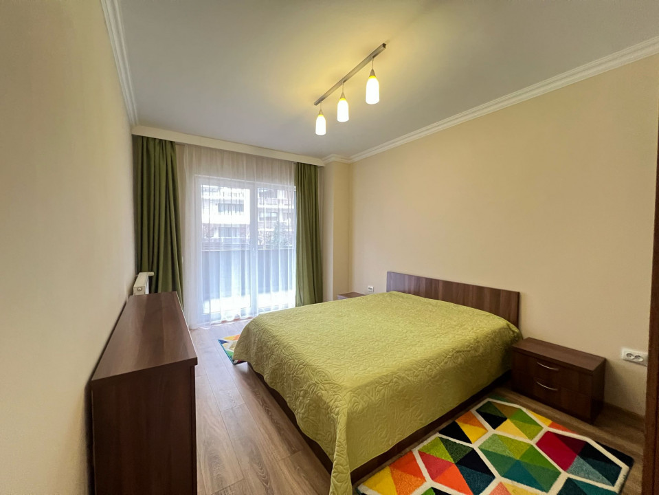 3 camere , 75 mp,  terasa, 2 bai, zona str. Buna Ziua