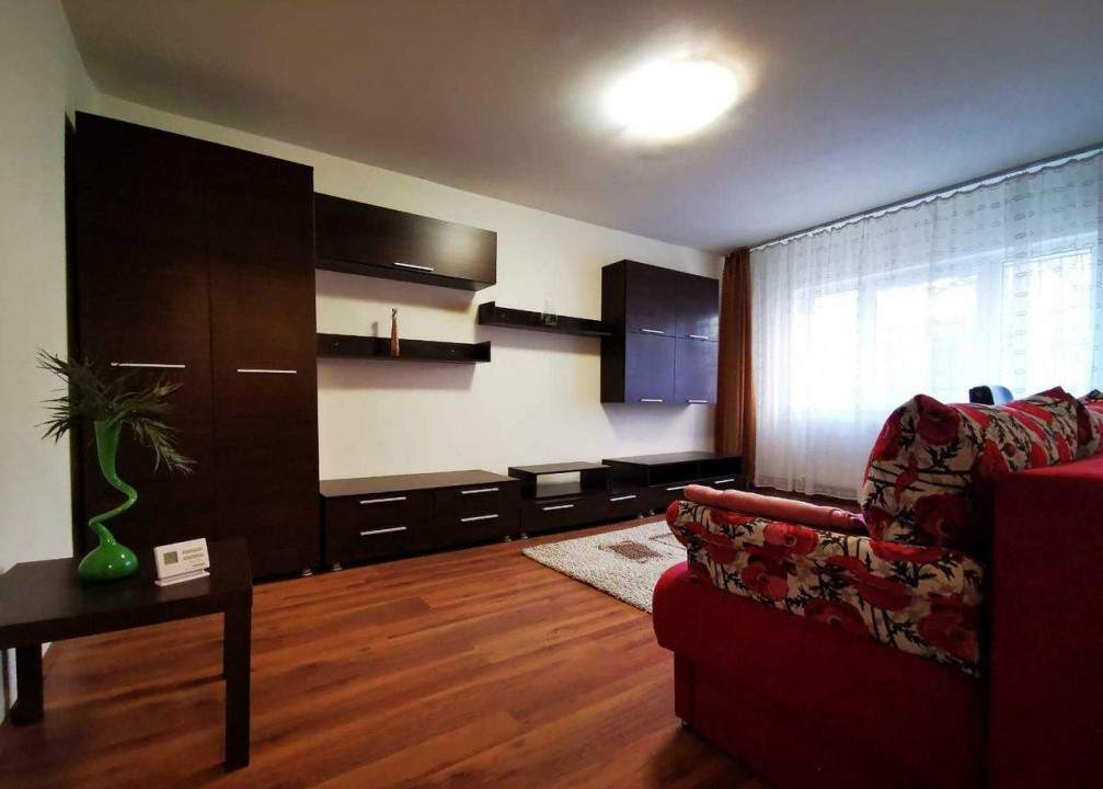 3 camere ,decomandat, 65 mp, zona str.Alea Godeanu, Gheorgheni