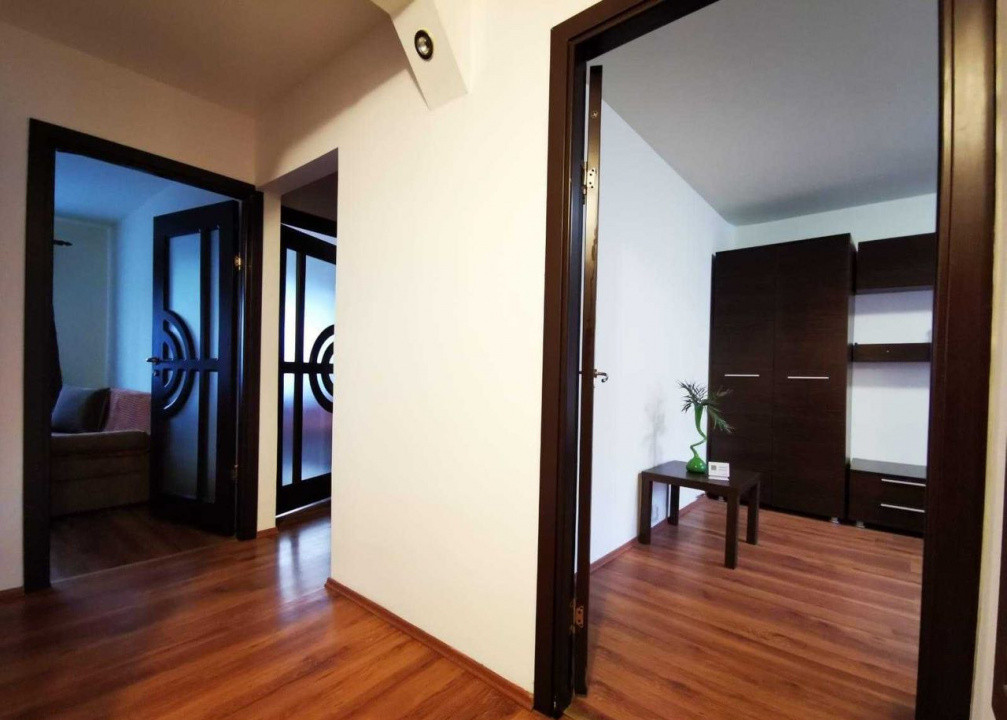 3 camere ,decomandat, 65 mp, zona str.Alea Godeanu, Gheorgheni