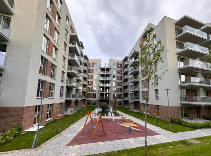 3 camere Lux, parcare, Terasa 65 mp zona Manastur ansamblul Zenia