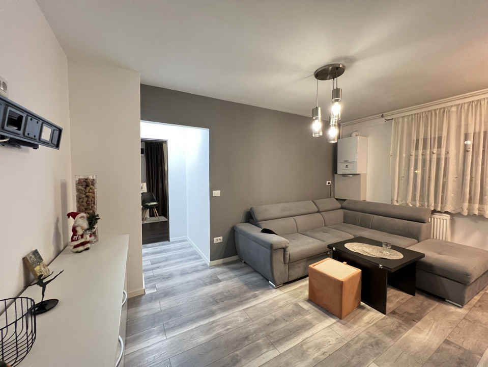 2 camere ,decomandat, 60 mp, balcon  zona The Office Marasti