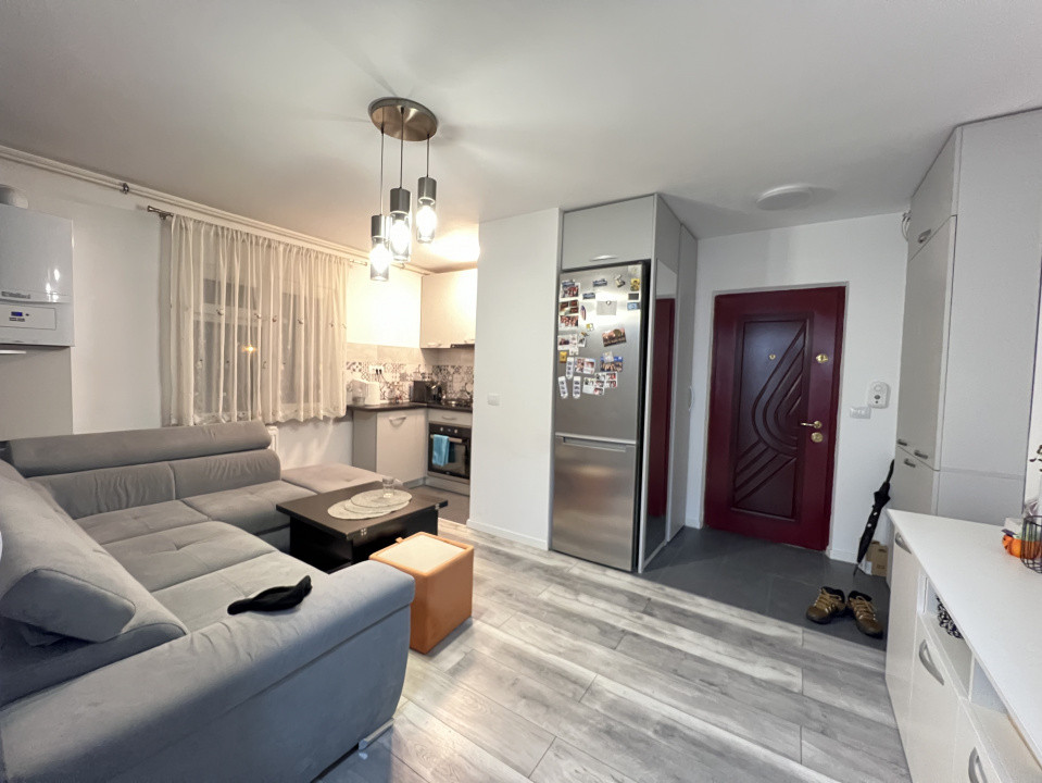 2 camere ,decomandat, 60 mp, balcon  zona The Office Marasti