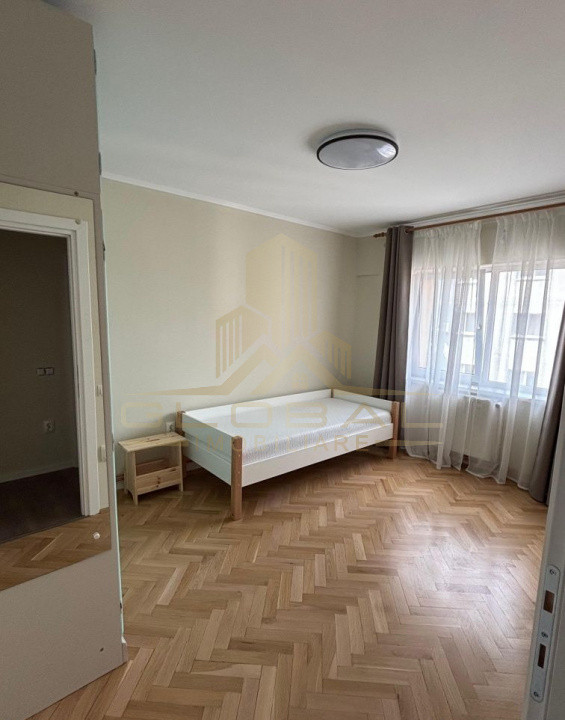 3 cam 93 mp.Luc, Parcare, str.  Godeanu Gheorgheni