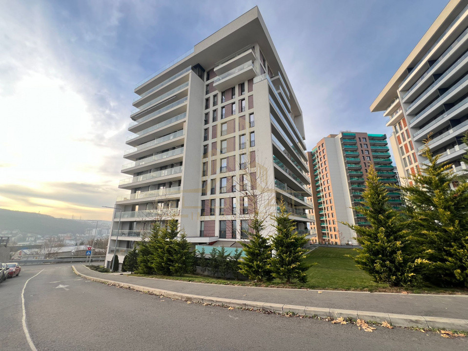 3 camere ,Lux, 75 mp, Boxa, parcare, terasa, Str.Frunzisului, Zorilor