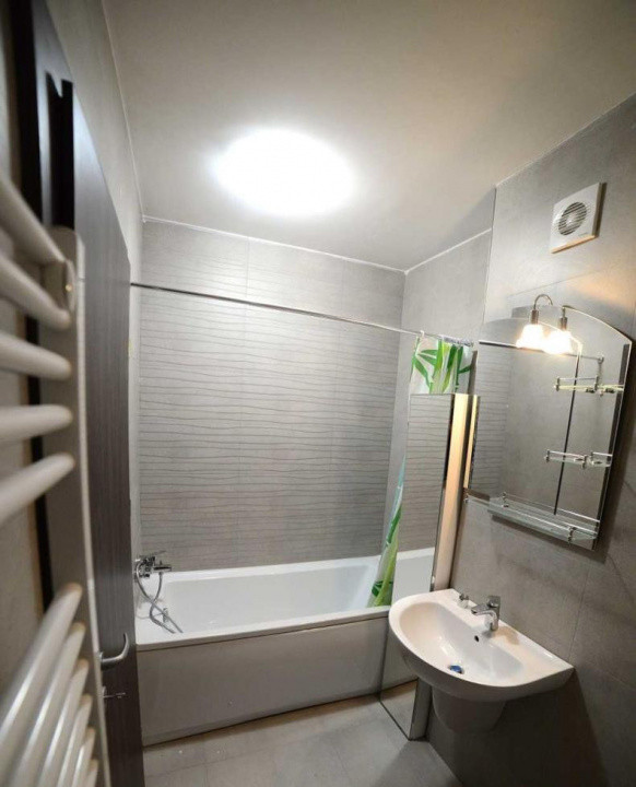 2 camere , 52 mp, Nou, parcare, terasa, str.Borhanciului, Borhanci