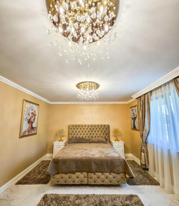 Vila Lux cu 5 camere , 300 mp, pistcina, 5 camere, terasa , Borhanci 