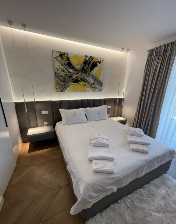 2 camere , Lux, 60 mp,  terasa, zona Gheorghe Lazar, Centru