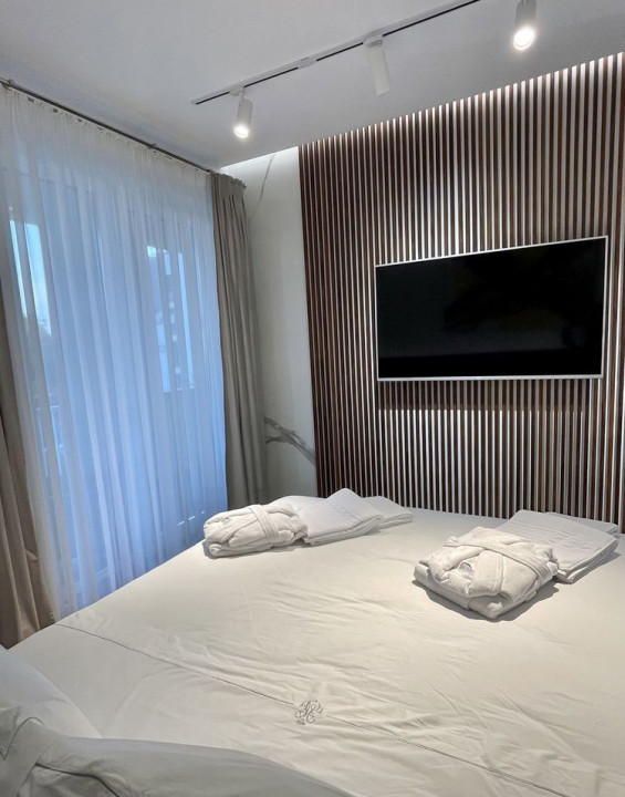 2 camere , Lux, 60 mp,  terasa, zona Gheorghe Lazar, Centru