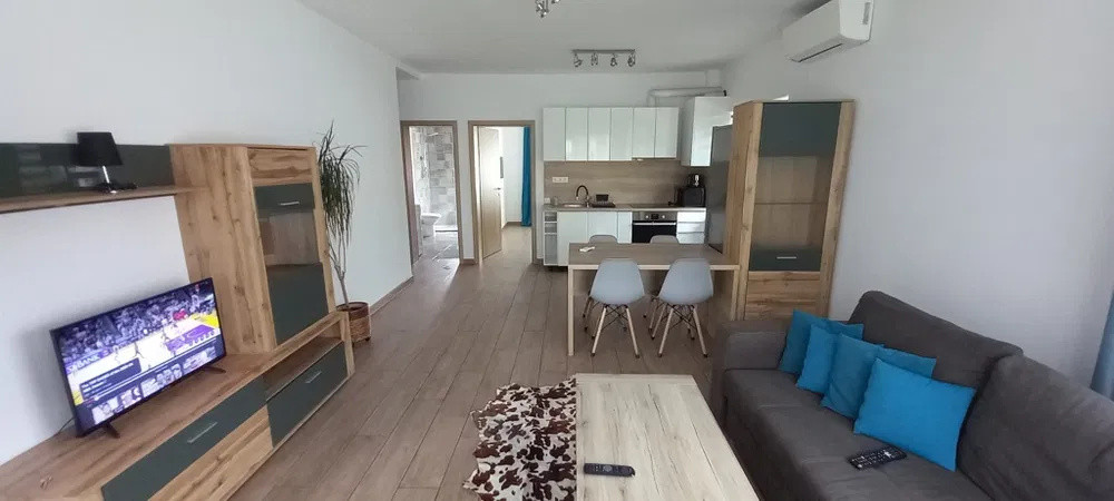 2 camere ,La Vila, 58 mp,  terasa, zona str.BAII, Someseni